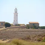 Lighthouse Getaway Apartment Paphos