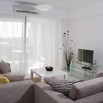 Lighthouse Getaway Apartment Paphos